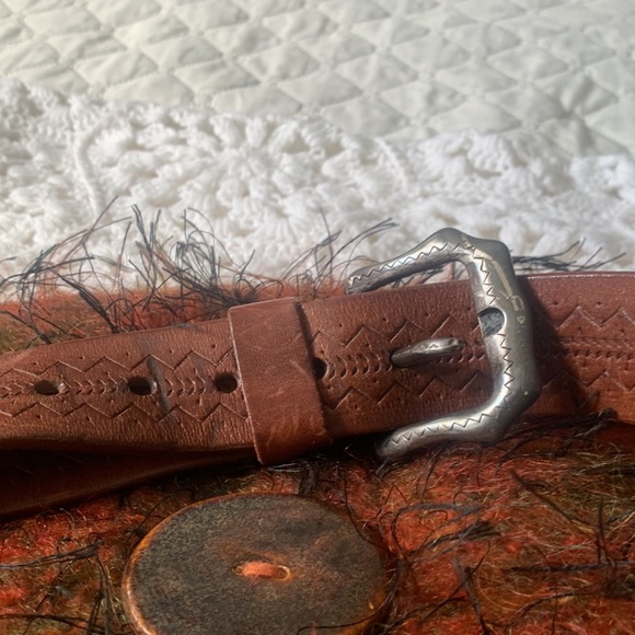 Handmade mohair purse on tooled leather utility belt. - Picture 8 of 8